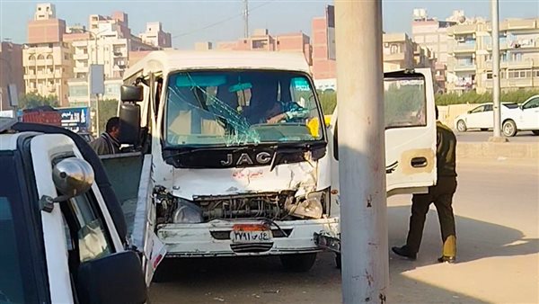 التحفظ على سائق ميكروباص بعد انقلاب سيارته وإصابة 5 أشخاص بالجيزة