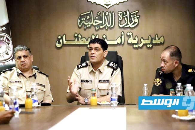«أمن البطنان» تحذر من إيواء أو تأجير أي عقار للمهاجرين أو الأجانب دون إجراءات قانونية