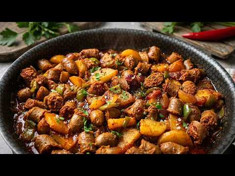 سجق بالبطاطس بخلطة رهيبة وطعم خيالي.. أسرع وألذ غدا او عشا في طاسة واحدة!