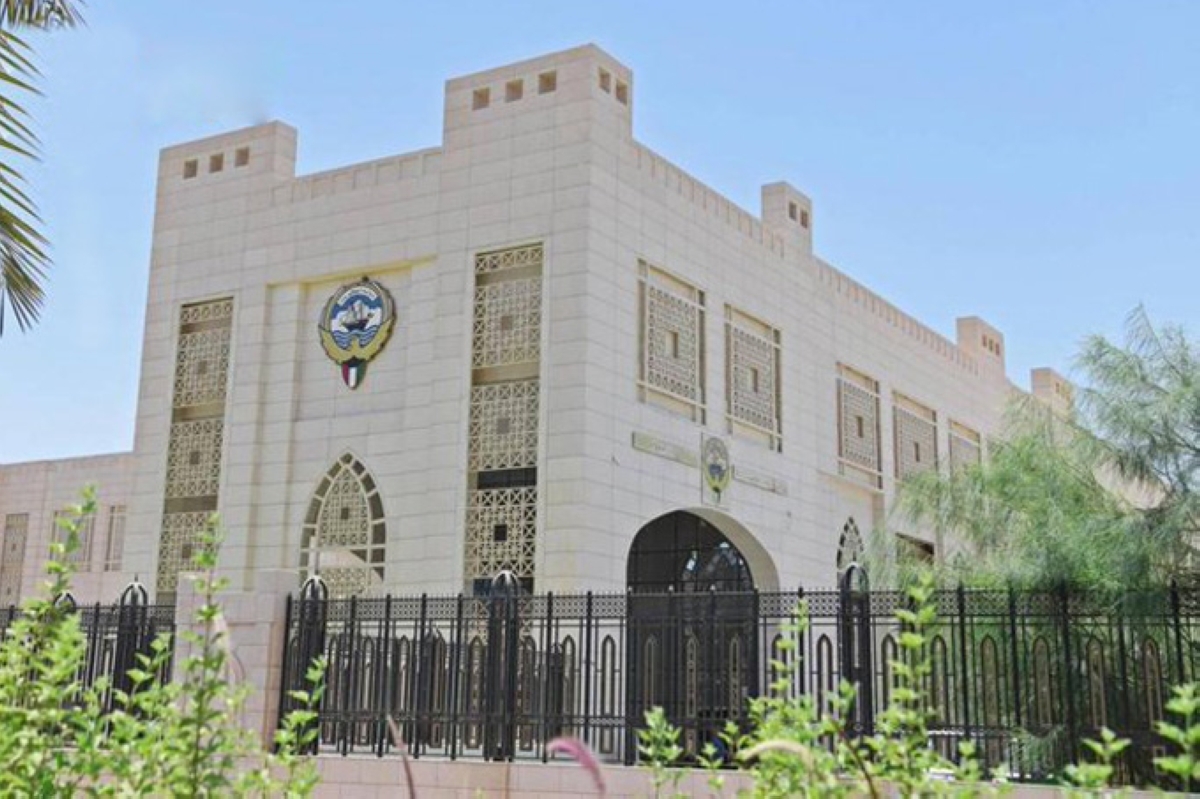 الكويت تطالب إيران بالوقف الفوري للاعتداءات الآثمة وتحملها المسؤولية الكاملة عنها