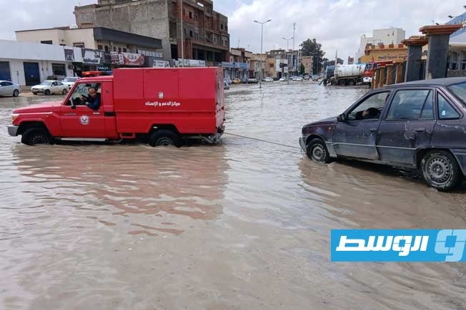 هيئة السلامة الوطنية: إنقاذ عالقين بسبب الأمطار في قصر بن غشير
