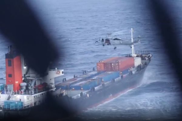 الجيش الأميركي: الإفراج عن السفينة التجارية «بلو ستار 3»