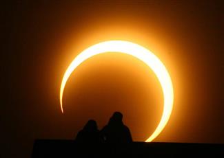 كسوف شمسي يسبق تحري هلال شهر رمضان المبارك