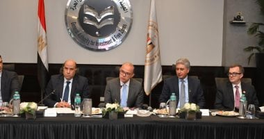 وزراء الاستثمار والصناعة والمالية والتخطيط والعمل والسياحة يبحثون مع البنك الدولي الاستثمار الأجنبي المباشر.. وزير الاستثمار: تنسيق وتكامل حكومي لتحديد القطاعات الأولى بالترويج وتحسين سياسات جذب الاست