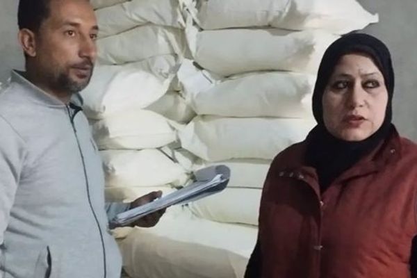 ضبط 3 أطنان أعلاف وأسمدة مجهولة المصدر في حملة تموينية مكبرة بأبو حمص