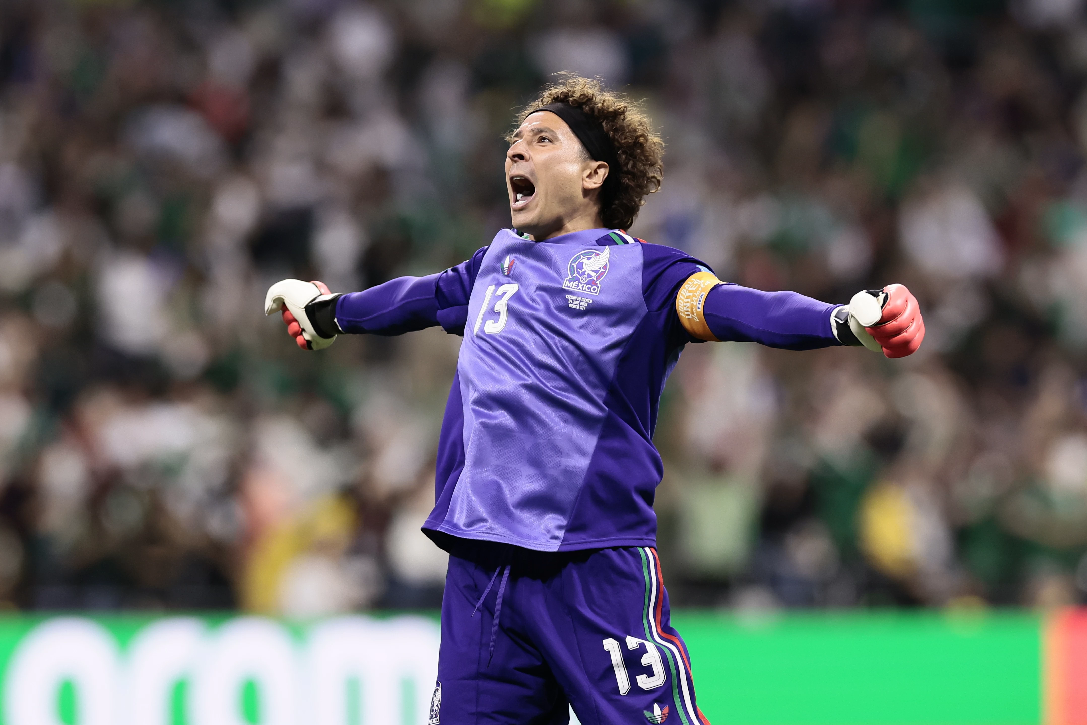 أوتشوا يخلّد اسمه في تاريخ كأس العالم