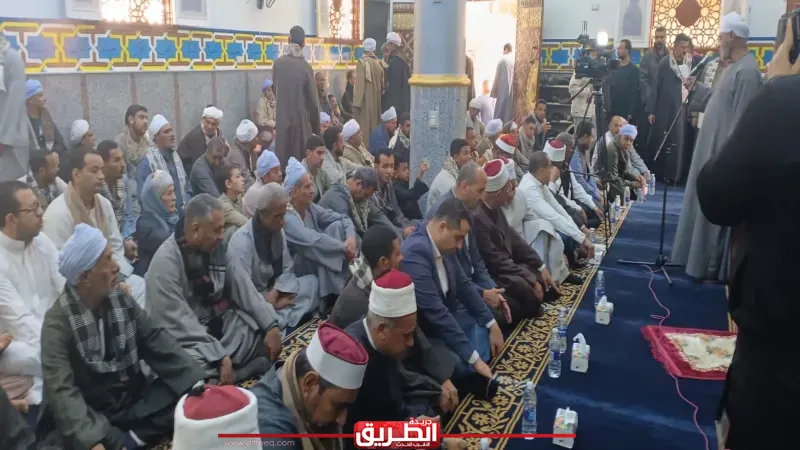 سكرتير عام قنا يفتتح مسجد آل جبل بأبوتشت بعد إحلاله وتجديده بالجهود الذاتية