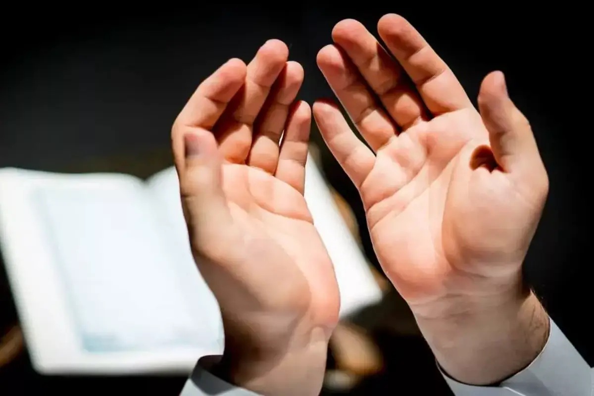 دعاء اليوم السابع من رمضان.. كلمات تفرج همك وينصرك الله نصرا عزيزا