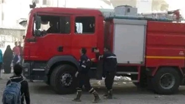 حريق بمصنع في السادات يصيب 3 عمال بحالات اختناق