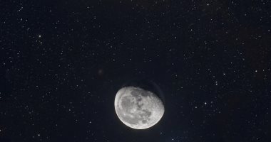 القمر يلتقي قلب العقرب مساء اليوم فى مشهد بديع