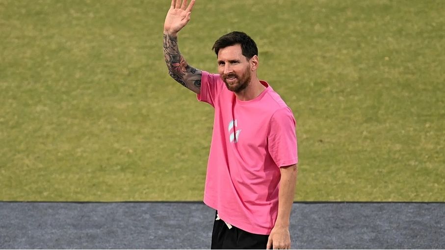 تشافي وثلاثي أرجنتيني.. من هو مدرب ميسي الجديد؟