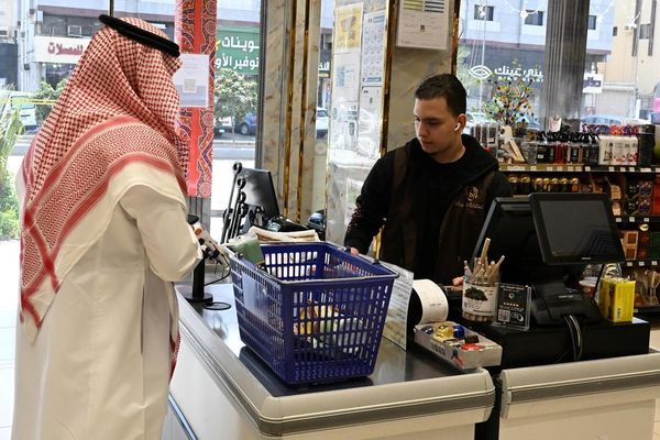 12.60 مليار ريال... مبيعات نقاط البيع خلال أسبوع
