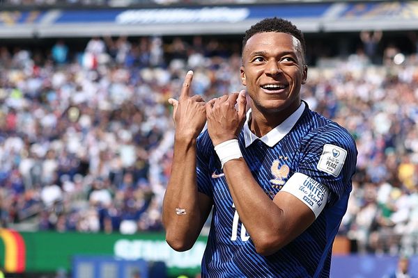 مبابي يتخطى عدد أهداف ميسي في كأس العالم