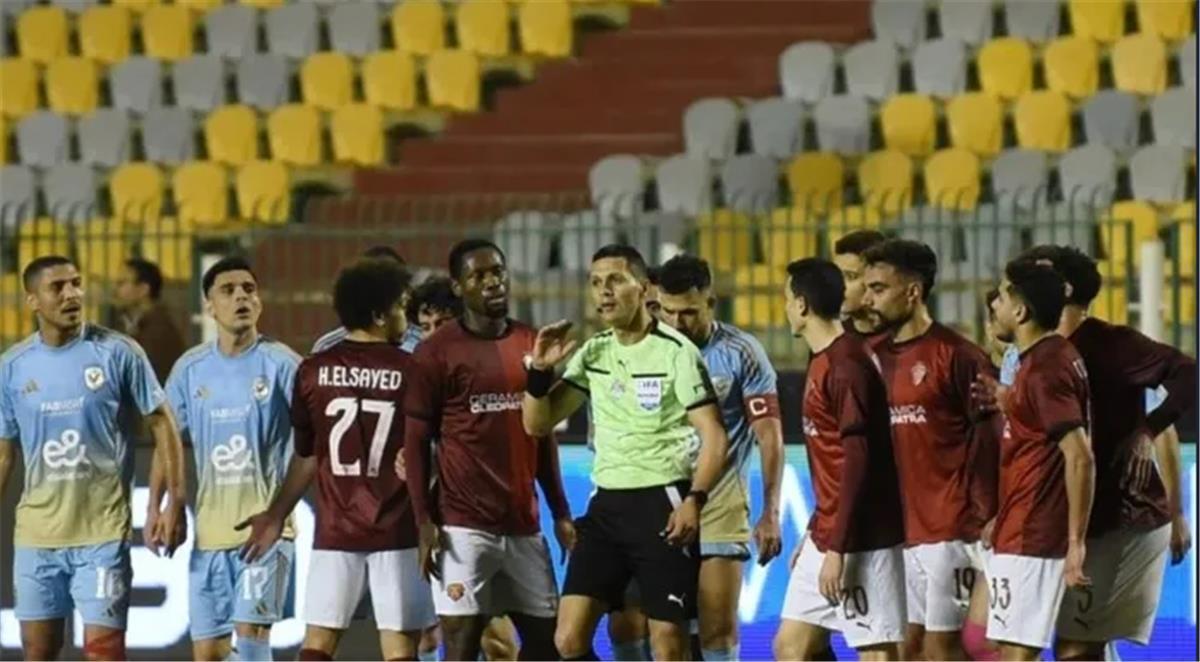 اتحاد الكرة يكشف تطورات شكوى ثلاثي الأهلي ضد الحكم محمود وفا