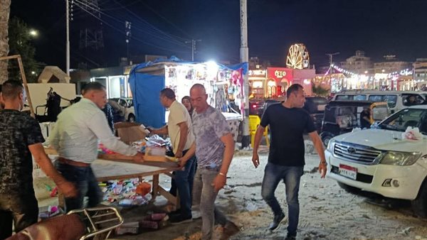 حملة مكبرة لتطهير الشوارع من الإشغالات والباعة الجائلين بجمصة