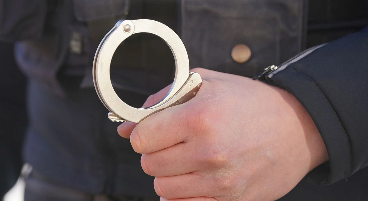 ألمانيا: القبض على رجل يحمل ” قنبلة أنبوبية ” داخل محطة قطارات في بادربورن