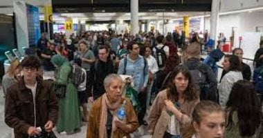 شلل جوي يهدد أوروبا.. أزمة الوقود تضرب مطارات إيطاليا بقوة