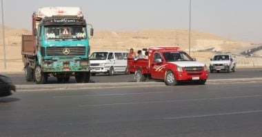 سائقون يعرضون حياة الآخرين للخطر بالطريق الأوسطي