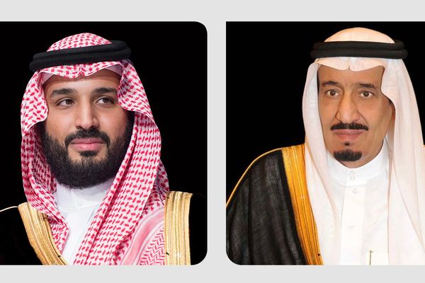 القيادة تهنئ رئيس الجمهورية الإسلامية الإيرانية بذكرى اليوم الوطني لبلاده