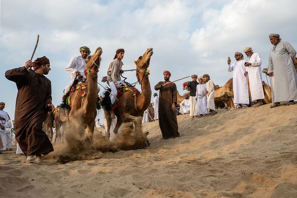 الصورة الضوئية العُمانية.. صناعة إبداعية تتقاطع مع الإنسان والثقافة والمجتمع