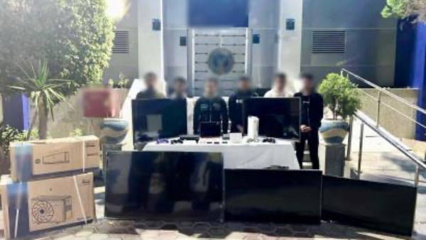بأسلوب كسر الباب.. سقوط عصابة سرقة الشقق السكنية في الإسكندرية