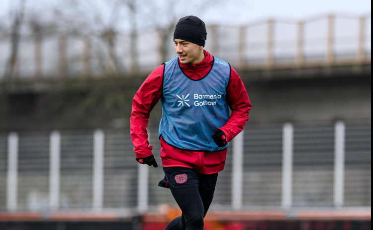 مازة يعود إلى تدريبات باير ليفركوزن (فيديو)