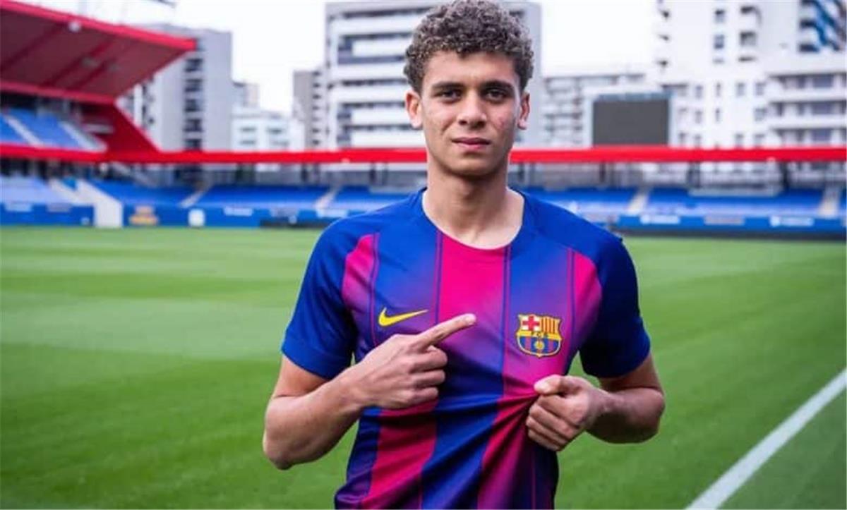 تشكيل برشلونة تحت 19 عامًا أمام كورنيلا في الدوري الإسباني للشباب.. موقف حمزة عبد الكريم