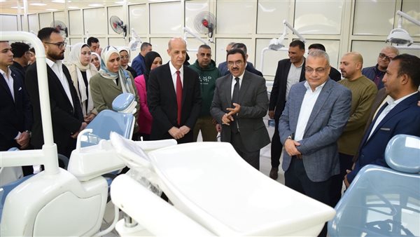بـ5.5 مليون جنيه.. رئيس جامعة بني سويف يفتتح عيادتين جديدتين بكلية طب الأسنان