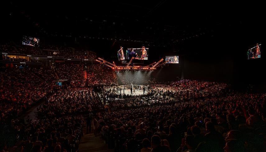 أبوظبي تعزز العوائد التجارية لبطولة "UFC فايت نايت" بنزالات جديدة