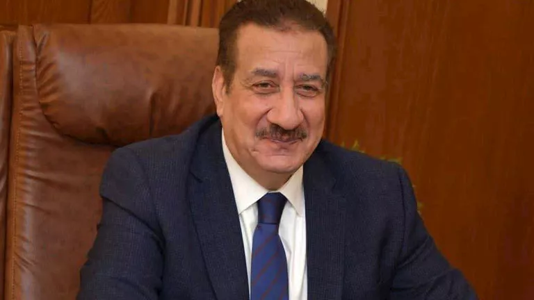 تحركات مكثفة لمحافظ بورسعيد استعدادًا للامتحانات وضبط الأسواق