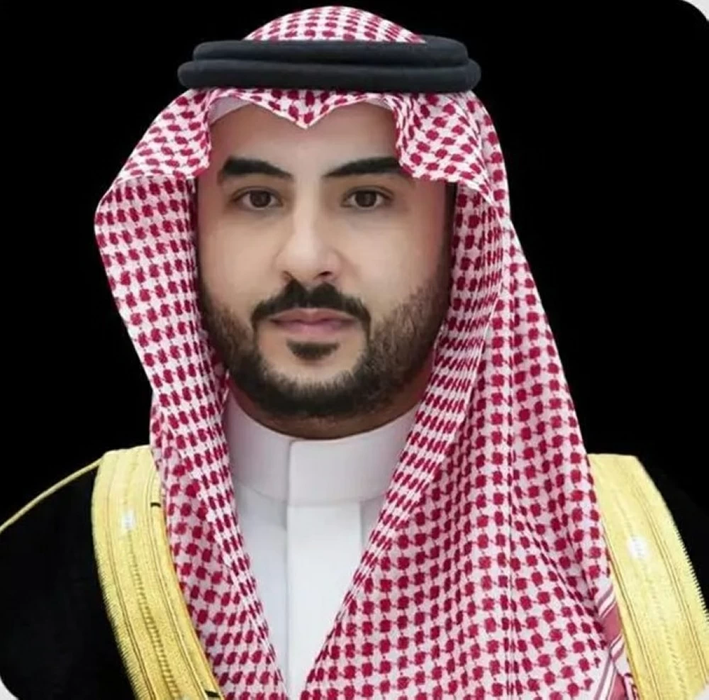 وزير الدفاع ونظيره السويدي يبحثان هاتفياً العلاقات الدفاعية