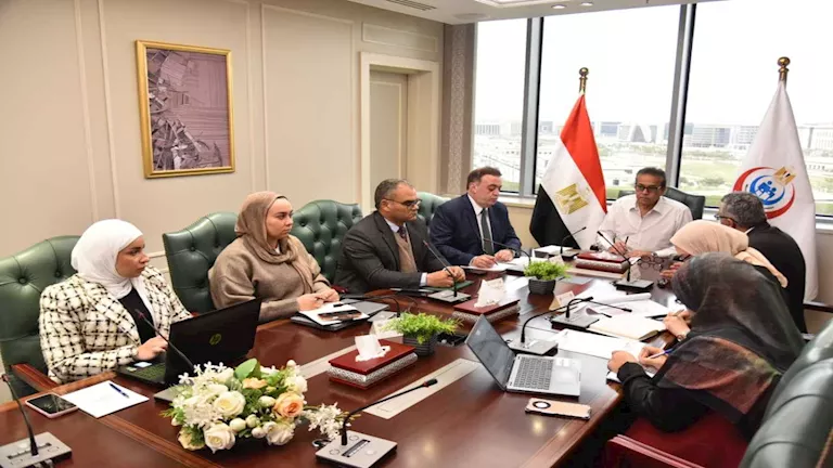 "الصحة": تسريع تنفيذ 17 مشروعًا قوميًا ودفع التحول الرقمي بالمحافظات