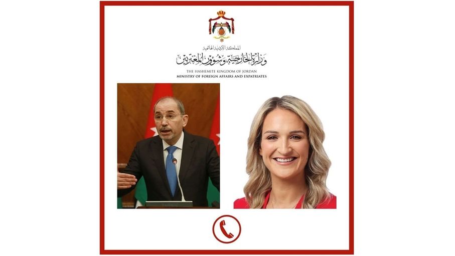 وزير الخارجية يبحث مع نظيرته الإيرلندية التصعيد في المنطقة