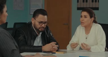 مسلسل اللون الأزرق الحلقة 15.. مواجهة حادة بين أدهم وآمنة بسبب الخيانة.. وتوتر على وجه أدهم بسبب مشروع أيمن الشيوى.. وجومانا مراد تكتشف أمر خطير لحمزة يخفيه تحت السرير.. والطفل يفاجئ والدته آمنة فى عي
