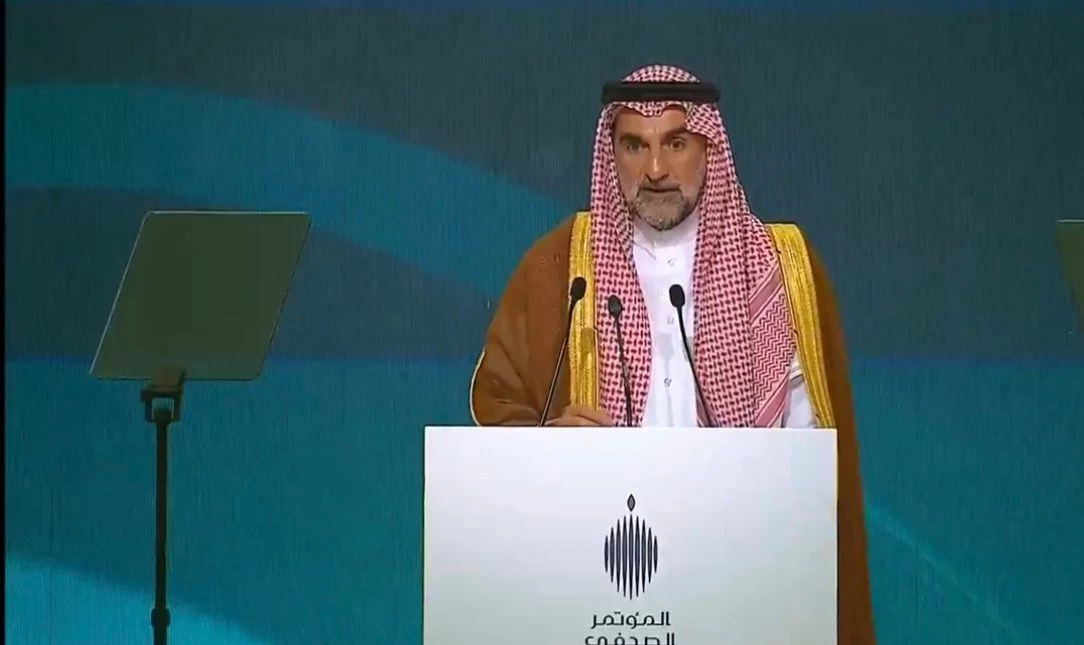 الرميان: لا إلغاء لمشاريع نيوم.. وإعادة ترتيب أولويات الإنفاق وتحقيق المستهدفات