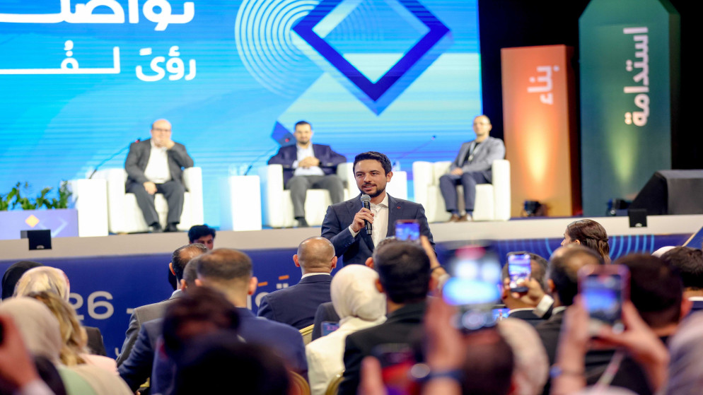 ولي العهد يشدد على توظيف الذكاء الاصطناعي