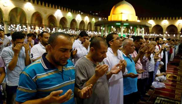 محمود التوني: قناة الحياة تنقل صلاة التراويح من مسجد الحسين طوال رمضان