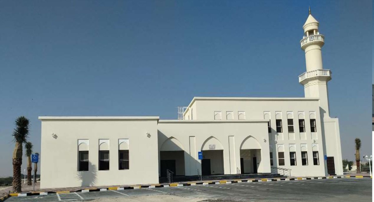 ‫ افتتاح جامع خميس عويضة المريخي في «روضة راشد»