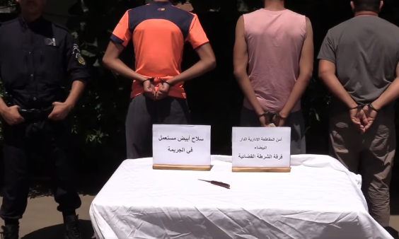 شرطة العاصمة توقف 3 متّهمين بقتل سائق سيارة أجرة في برج البحري (فيديو)