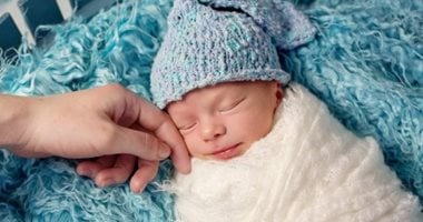 هل اللمبة النيون المنزلية تعالج الصفراء عند حديثي الولادة؟