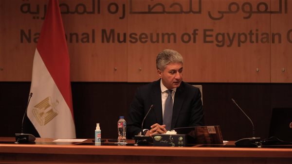 السياحة والآثار توافق على إنشاء قاعة للإهداءات والتبرعات بالمتحف الكبير