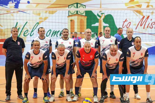 صور.. قدامى الكرة الطائرة بتونس في ضيافة ليبيا