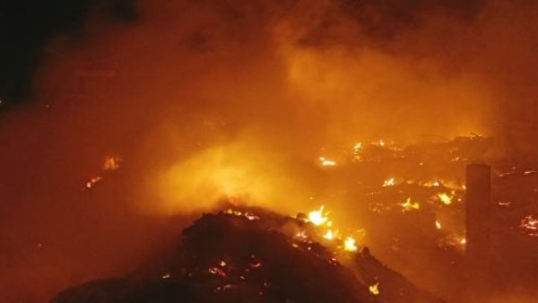 إصابة 16 شخصًا إثر حريق وانفجار بحوض لبناء السفن في نيويورك