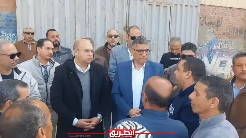 محافظ الجيزة يتفقد جهود تطهير مصرف رشاح أبو عوض بالهرم