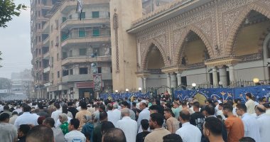 الآلاف يؤدون صلاة عيد الأضحى بمسجد أولاد الزبير على ضفاف النيل بالغربية