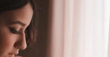 حياة جديدة.. 5 علامات تكشف اكتئاب ما بعد الولادة وكيفية التعامل معه