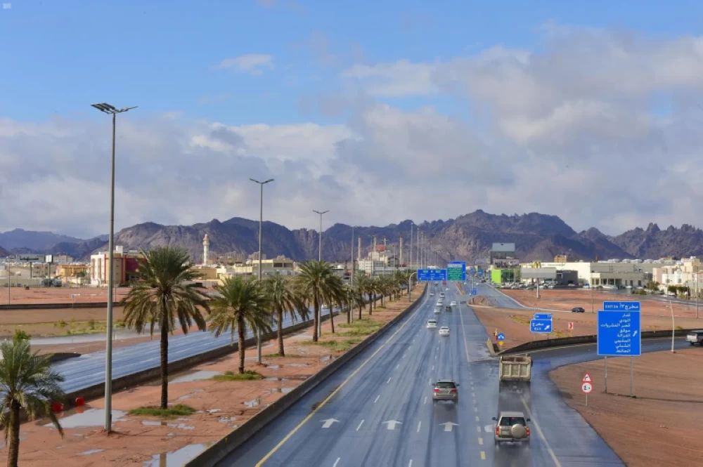 إلى التاسعة مساء اليوم: رياح شديدة في حائل وتبوك