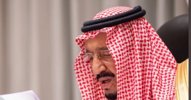 العاهل السعودى يوجه باستضافة العالقين فى مطارات المملكة