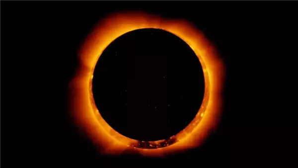 اليوم، كسوف حلقي يغطي %96 من قرص الشمس ومعهد الفلك يكشف تأثيره في هلال رمضان