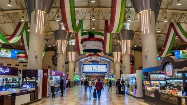 الكويت تعلن إغلاق المجال الجوي مؤقتًا وتحويل الرحلات لمطارات بديلة جراء الهجمات الإيرانية
